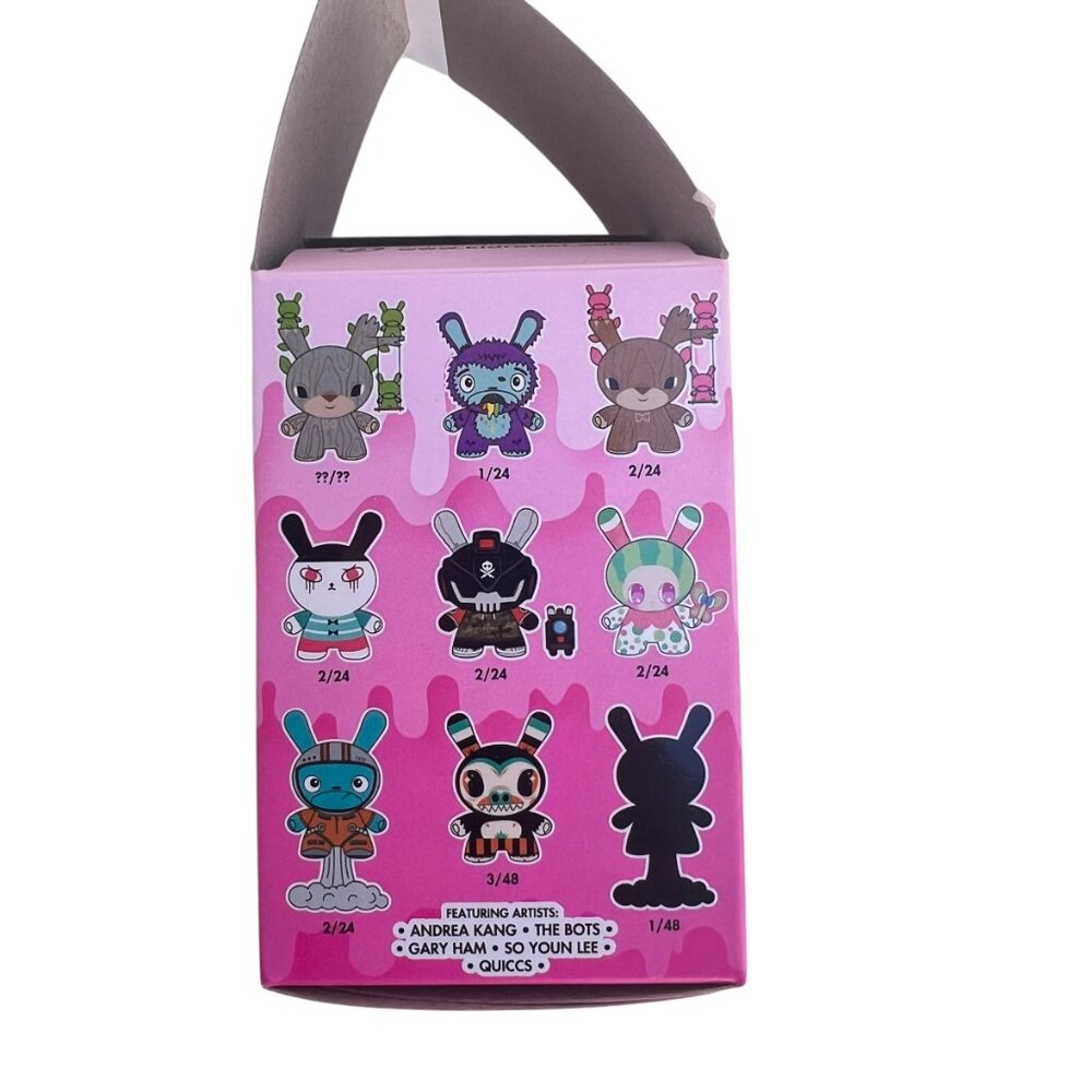 Trouble Maker Kidrobot Dunny by Andrea Kang from Designer Toy Awards Series 1 - Picture 5 of 8
